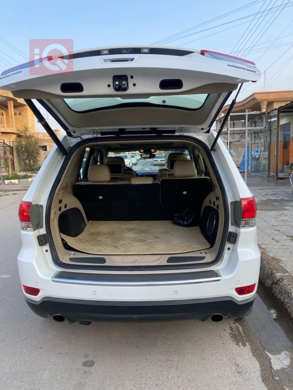 جيب جراند شيروكي